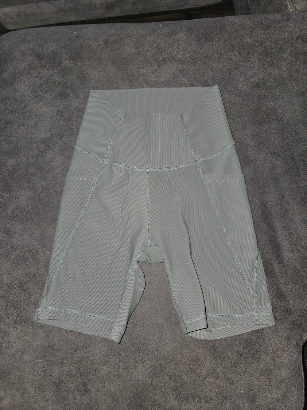 WILO High-Waist Women’s Bike Shorts in Sage Green